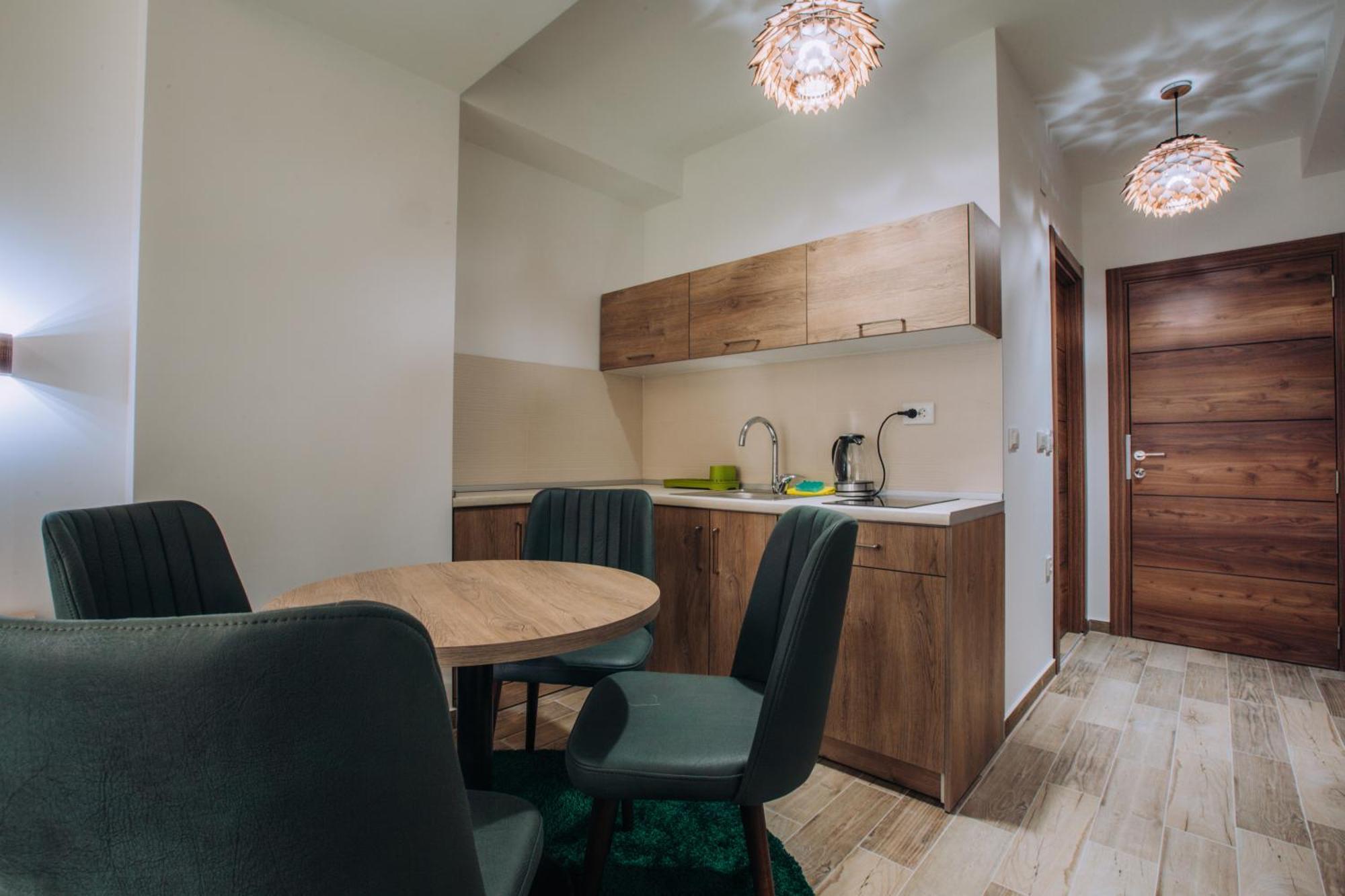 White Blue Ohrid - Luxury Apt, City Center, Private Parking, Balcony, Near Ohrid Lake Екстер'єр фото